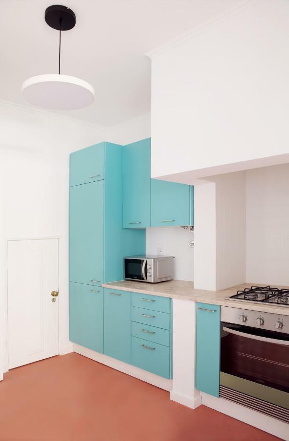 Renovated Charming Apartment With Terrace In Lapa Lisbon Exterior photo